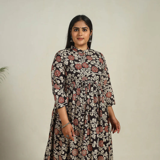 Black - Printed Cotton Flared Kalamkari Kurta 16