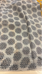 Lawn Green VNS SAREE, blouse